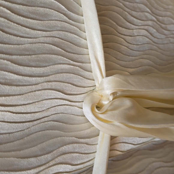 NWT River Island cape-sleeve blouse. Women's sz 14 - Picture 8 of 13